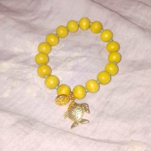 lilly pulitzer Yellow green wood bead stretch Boho bracelet logo fish ch…